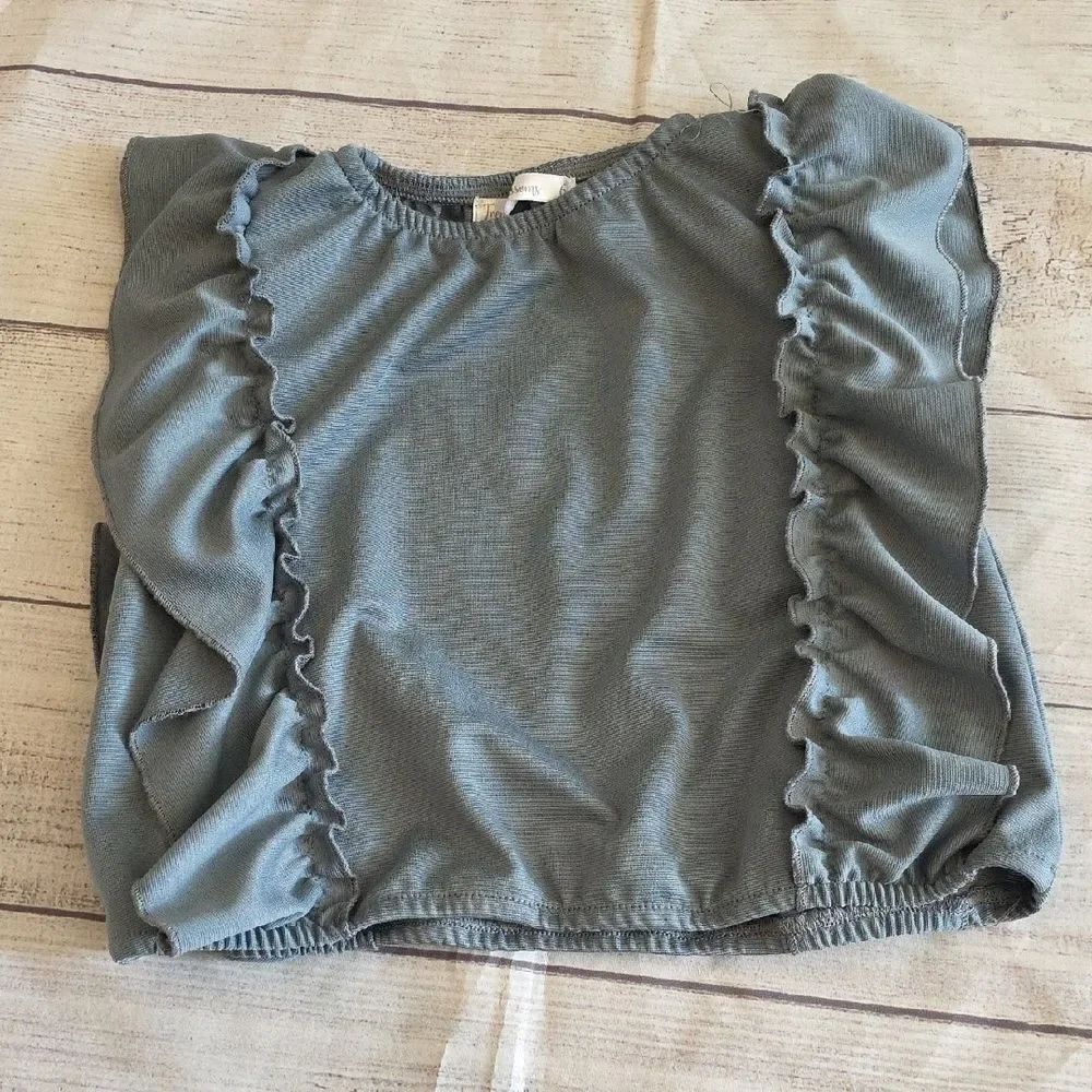 Elegant Gray Ruffle Top